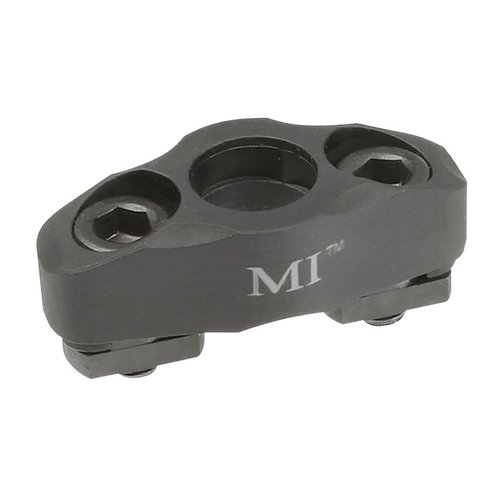 Le QD Sling Adaptor M-LOK de Midwest Industries est en aluminium anodisé, anti-rotation et inclut le matériel de fixation pour une utilisation optimale.