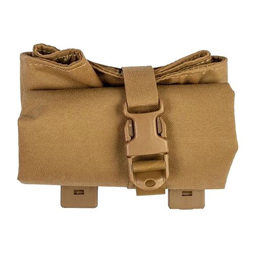 Le Roll Up Dump Pouch de Grey Ghost Gear offre un rangement supplémentaire compact, se fixe facilement sur n'importe quel webbing MOLLE et garde ton équipement en sécurité.