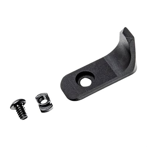 Le BATTLEARMS® M-LOK® Handstop offre une prise en main améliorée et un contrôle accru de ton AR-15, tout en étant léger et durable pour un usage intensif.