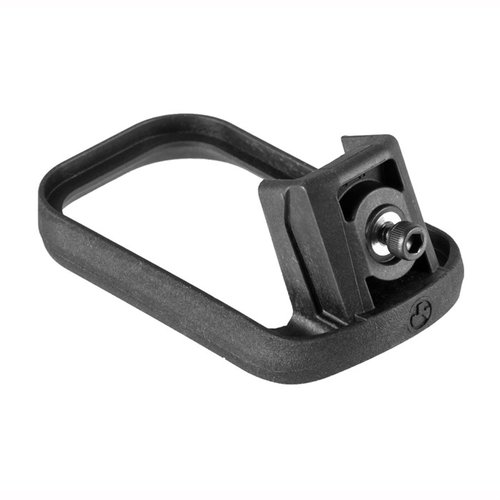 Le Magpul GL Enhanced Magazine Well pour GLOCK 17 GEN 3 assure une insertion de chargeur rapide, une installation facile et un design ergonomique pour un port discret.