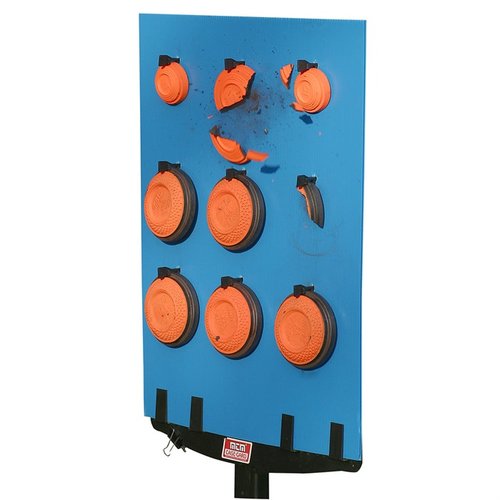 Découvre le MTM Bird Board, pratique avec ses 18 clips pour cibles en argile, facile à charger et idéal pour tes séances de tir. Dimensions : 17.5x23in.