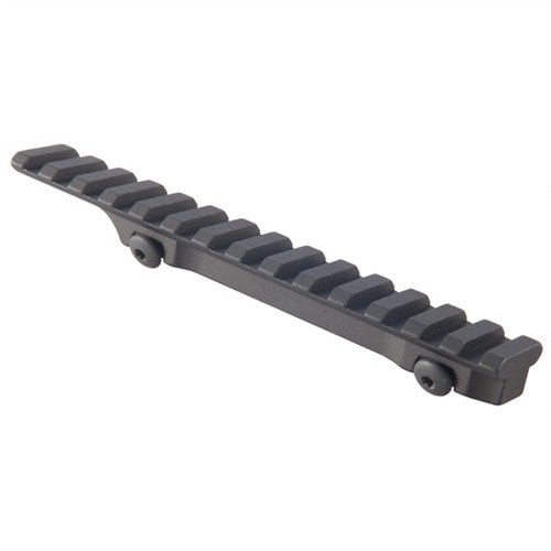 Le montage en aluminium GG&G pour Ruger Mini-14 permet une installation facile d'optique avec un rail Picatinny, offrant un excellent confort et une grande polyvalence.