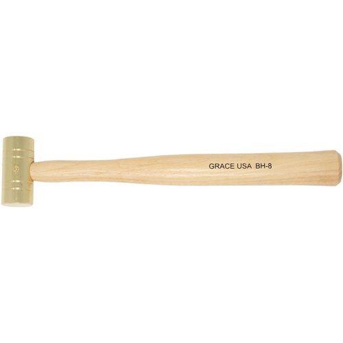 Le GUNSMITH'S BRASS HAMMER de Grace USA offre une construction en laiton non marquant, des poignées ergonomiques en hickory et un équilibre parfait pour un travail de précision.