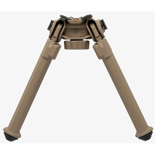 Le MOE Bipod de Magpul est léger (8oz), facile à monter, se déploie sans boutons et s'ajuste de 7 à 10 pouces, offrant une plateforme stable et pratique.