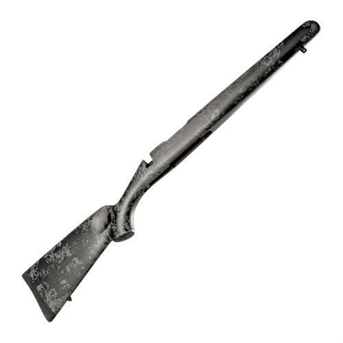 Le FFT LONG ACTION STOCK de Christensen Arms est ultra léger, offrant une base de tir stable avec un design en carbone qui réduit la fatigue sur le terrain.