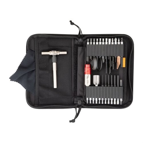 Le kit compact 3-Gunner de Fix It Sticks offre des outils de maintenance de haute qualité, un système T-Drive, des embouts variés et un étui de transport pratique.