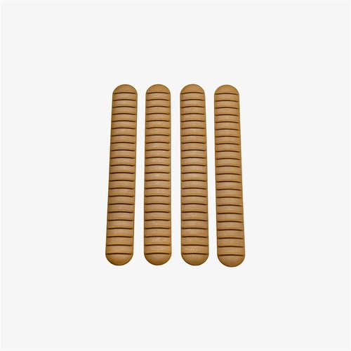 Les M-LOK Rail Covers de B5 SYSTEMS offrent une excellente prise, résistance à la chaleur et s'adaptent parfaitement à la plupart des rails M-LOK. Vendus par 4.