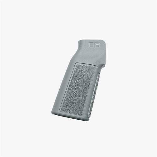 Le B5 Systems Type 22 P-Grip améliore l'ergonomie avec un angle de prise vertical, texture agressive pour une meilleure rétention et compatible avec Battery Grip Plug.