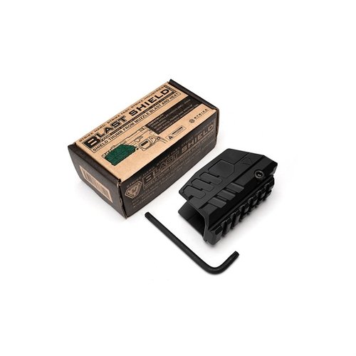 Le Blast Shield ALPHA (Standard) protège ton pouce des blasts et de la chaleur, redirige le souffle et ajoute du rail Picatinny pour plus d'accessoires.