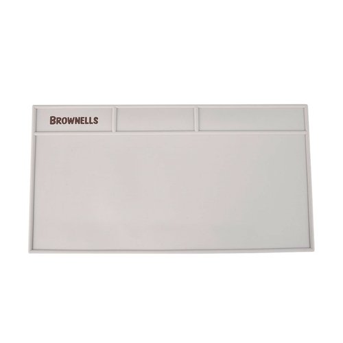 Le WORKMAN PVC MAT de BROWNELLS est idéal pour ton établi : il est résistant aux solvants, possède des compartiments pratiques et permet d'écrire de façon permanente.