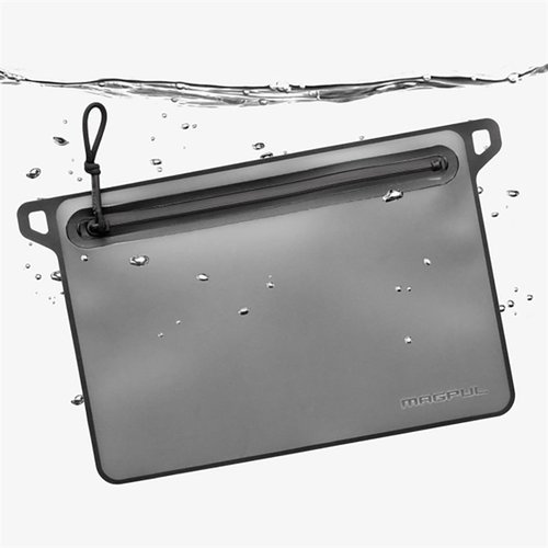 Le DAKA Waterproof Window Pouch de Magpul est 100% étanche, avec une fermeture éclair YKK, un panneau translucide et des points d'attache pour sécuriser tes affaires.