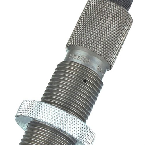 Les dies de sizing Forster en 8.6mm Blackout garantissent des cartouches concentriques grâce à leur fabrication en acier de haute qualité et leur E-Z Out Expander.