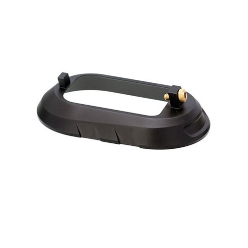 Améliore ta vitesse de rechargement avec le Magwell pour Sig Sauer P320 de Tyrant CNC, conçu pour un chargement rapide et sans accroc.