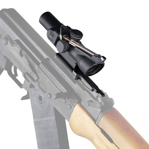 Le RSR2 MOUNT pour Trijicon ACOG est léger, en acier, et se monte directement sur l'AK-47, offrant une option de visée basse pour un tir précis.