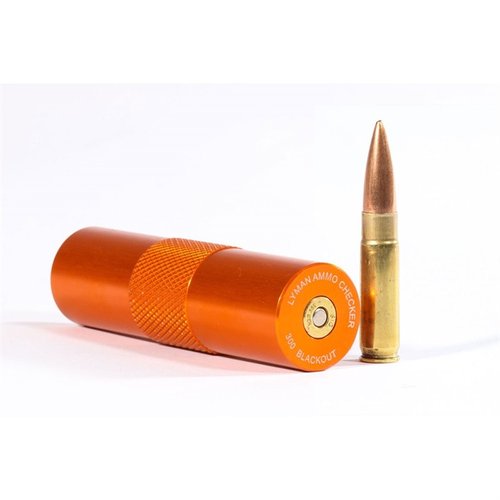 Le Lyman Pro Ammo Checker en acier inoxydable permet de vérifier facilement tes cartouches 300 AAC Blackout pour un chambrage sans souci, idéal pour les tireurs.