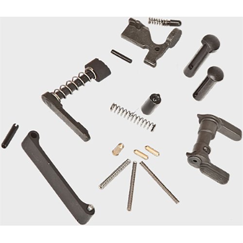 Complète ta construction avec le LMT 5.56MM LOWER PARTS KIT, fabriqué aux USA, incluant tout ce qu'il te faut pour un montage de qualité.