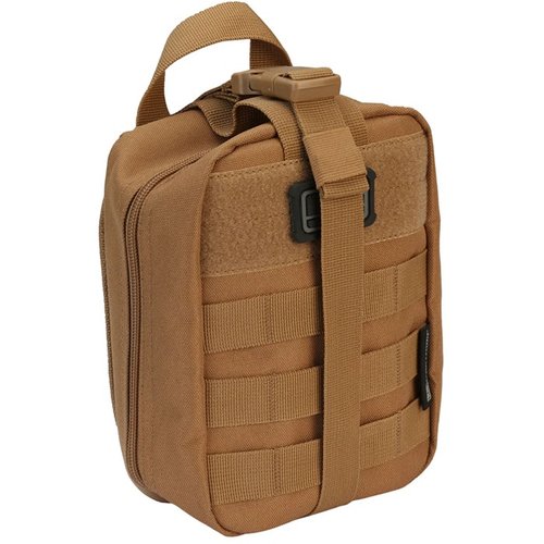 Prépare-toi pour toutes les situations avec la TACTICAL FIRST AID POUCH en polyester durable, compatible avec tout le matériel MOLLE et idéale pour l'organisation.