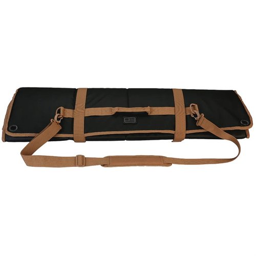 Le TACTICAL COMPETITION SHOOTING MAT t'offre confort, durabilité et performance avec des coussinets pour les coudes et genoux, et un fond résistant à l'eau.