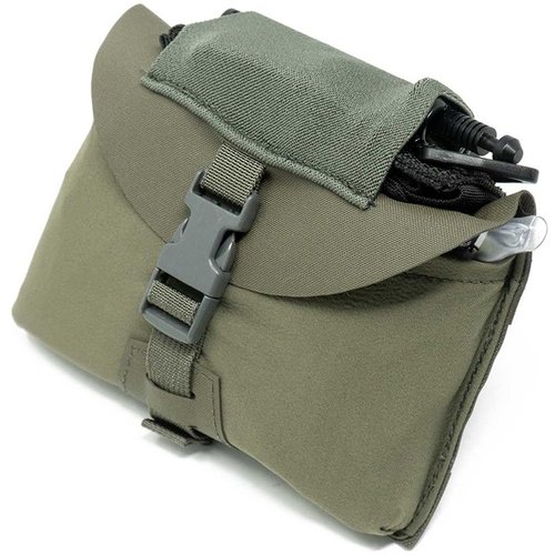 Le pouch IFAS de GBRS Group est léger, MOLLE compatible, avec un support pour tourniquet et un accès rapide à ton kit médical en cas d'urgence.