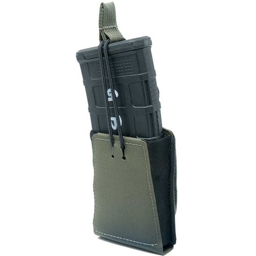Le pouch GBRS Group pour chargeur 5.56 est MOLLE/belt compatible, avec rétention bungee amovible et un élasticité poly pour un tir fluide et une réinsertion facile.