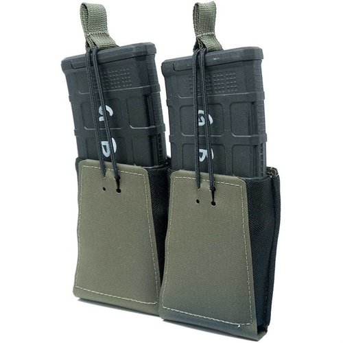 Le DOUBLE RIFLE MAGAZINE POUCH de GBRS GROUP est compatible MOLLE/BELT, offre une rétention par bungee amovible et un tirage fluide pour tes chargeurs.