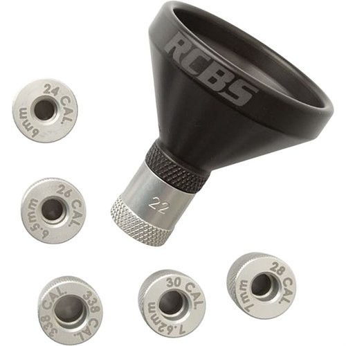 Le kit MATCHMASTER POWDER FUNNEL te permet de recharger plus vite et avec précision grâce à son entonnoir en aluminium et ses 6 adaptateurs adaptés aux calibres populaires.