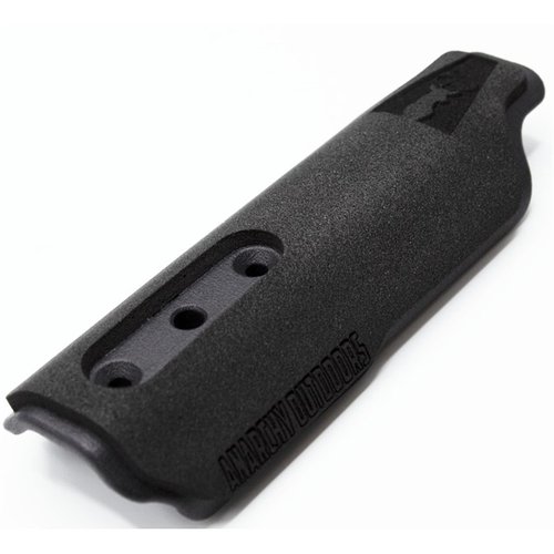Les Caparison Cheek Piece Pads d'Anarchy Outdoors offrent un confort supérieur grâce à leur mousse EPDM résistante à l'eau, avec une texture lisse et un dos adhésif.