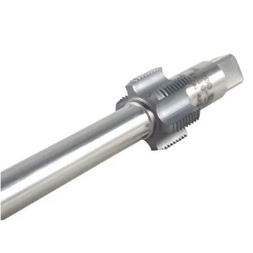 Le PILOTED TAP/MANDREL de MANSON PRECISION recoupe et ajuste les filetages du récepteur avec précision, disponible en taille standard ou .010