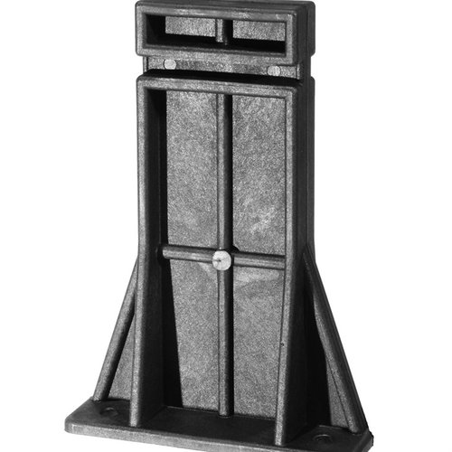 Le Spike's Block d'ERGO GRIPS offre une plateforme stable pour nettoyer et entretenir ton AR-15, avec un design compact et une fixation sécurisée.