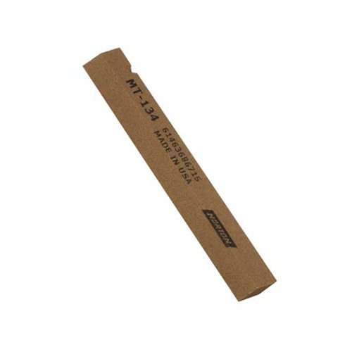 La pierre INDIA STONES MT-134 de Norton, en aluminium oxydé, offre une coupe rapide et efficace pour affûter et polir dans les endroits difficiles d'accès.