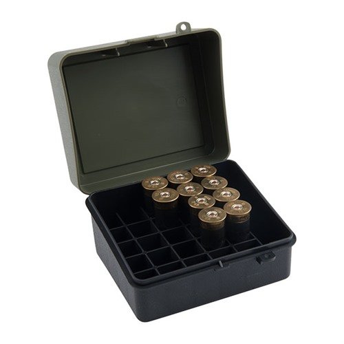 Le SHOTGUN SHELL CASE de PLANO MOLDING COMPANY est parfait pour tes cartouches de 12 ou 16 gauge, il peut contenir jusqu'à 25 cartouches et s'ouvre facilement.