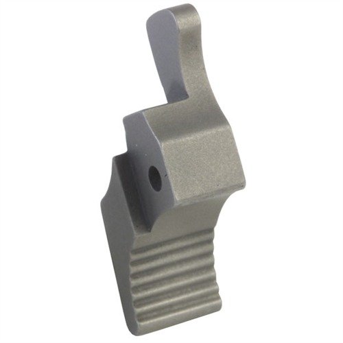 Le 10/22® EXTENDED TITANIUM MAGAZINE RELEASE facilite les changements de chargeur avec son design ergonomique et sa construction en titane léger et durable.