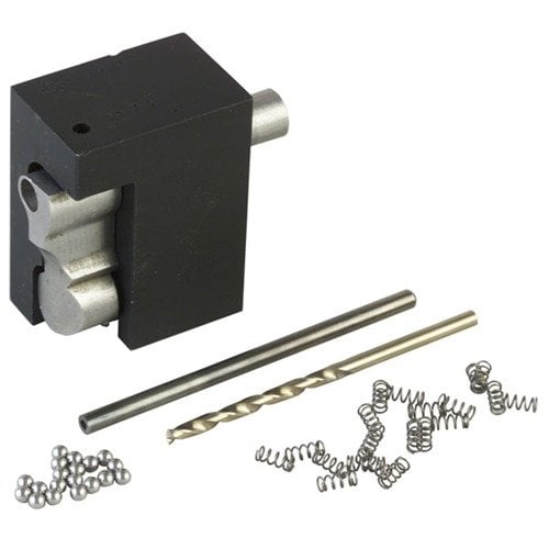 Le CRANE BALL DRILLING FIXTURE te permet de renforcer le verrouillage du cylindre de ton revolver S&W K, L et N Frame, avec un perçage précis et sécurisé.