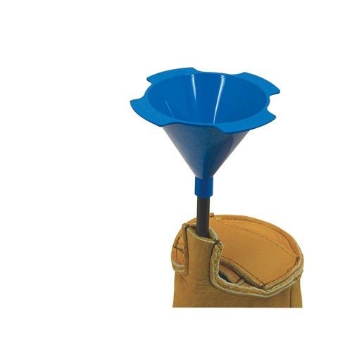 Avec le Kwik-Fill Sandbag Filler, remplis facilement tes sacs de sable pour un support de tir, sans en mettre partout grâce à son tube de remplissage pratique.