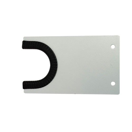 Le SINCLAIR CLEANING CRADLE SADDLE est parfait pour les AR-15 et AR10, offrant une stabilité optimale pour le nettoyage avec des poignées de 1,75 à 2,35 pouces.