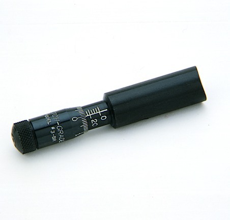 Le 3BR de Redding est l'outil idéal pour mesurer les charges de poudre de 5 à 100 grains, avec un insert micrométrique rapide et compatible avec la plupart des bancs.