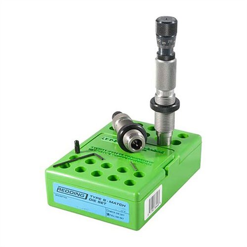 Le set de dies Redding Type S Match te permet un redimensionnement complet tout en contrôlant précisément le col de la douille avec des bushings interchangeables.
