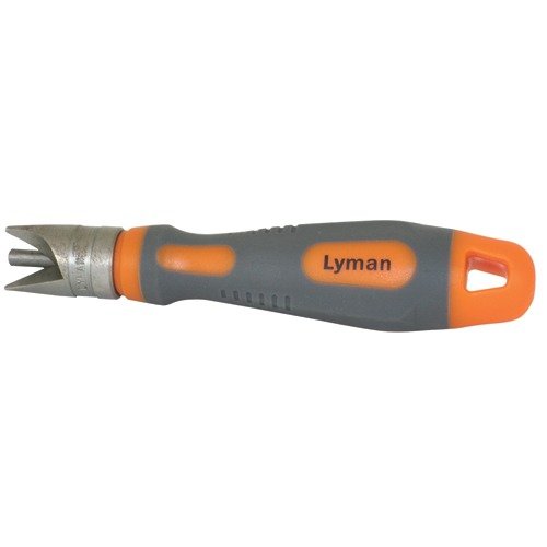 Le Lyman Outside Chamfer Tool est idéal pour chanfreiner et enlever les bavures des bouches de douille, avec une poignée antidérapante et compatible avec les calibres .17 à .45.