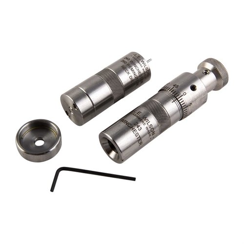 Le kit de dies à collet L.E. Wilson te permet de régler la tension de la balle avec précision grâce à des bushings interchangeables et un die de siège en acier inox.