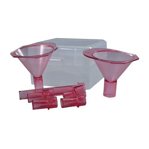 Le FUNNEL KIT de MEC RELOADING te permet de verser facilement la poudre du pan de la balance dans les cartouches, avec deux entonnoirs et cinq tubes de tailles différentes.