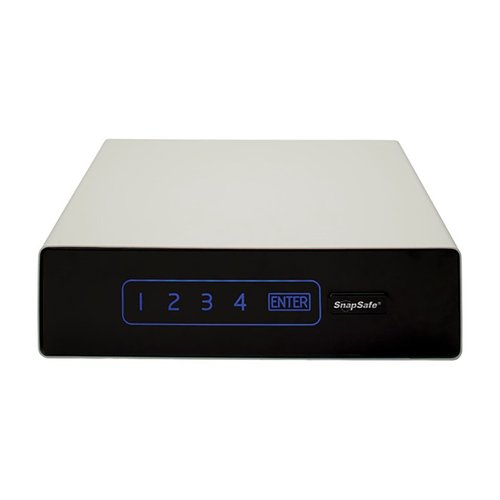 Le KEYPAD DRAWER VAULT de SNAP SAFE est parfait pour sécuriser tes objets précieux, que ce soit sous le lit, dans un placard ou même dans ta voiture.