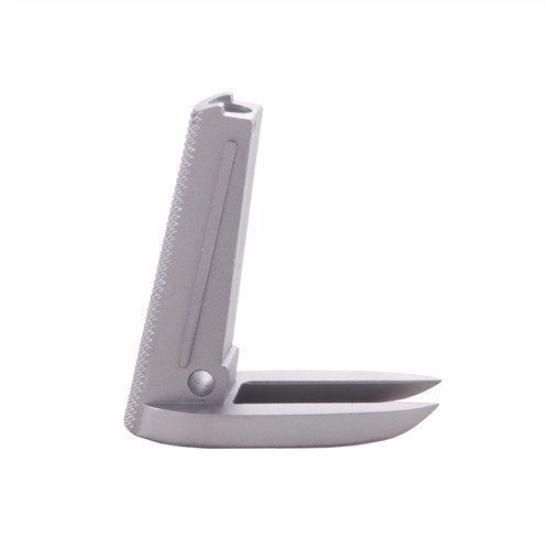 Le Mainspring Housing avec Slim Line Magwell en acier inoxydable offre un chargement rapide grâce à son ouverture de mag well 100% plus grande et ses côtés étroits.